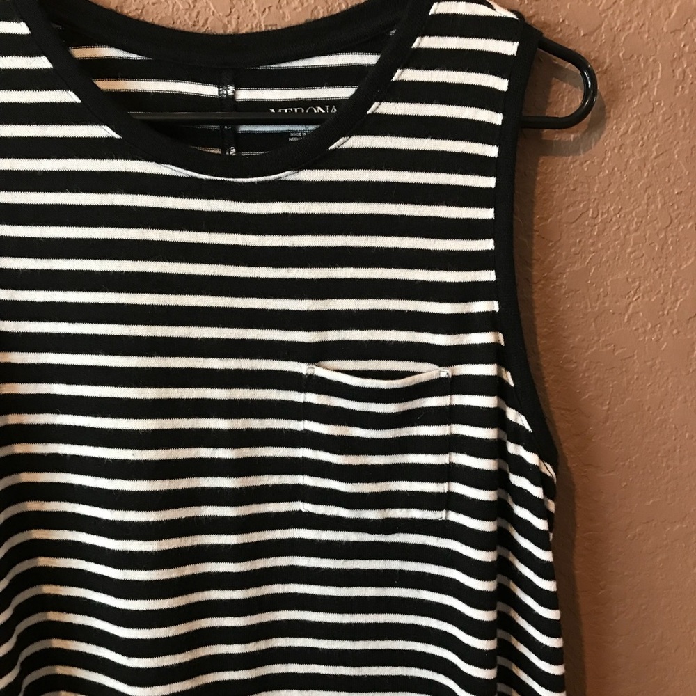 Striped Tank Top - Picture 2 of 5